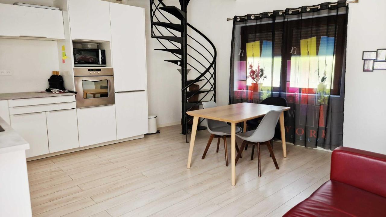 Studio, Chambres, Appartement, Gite Vendegies-sur-Ecaillon Εξωτερικό φωτογραφία